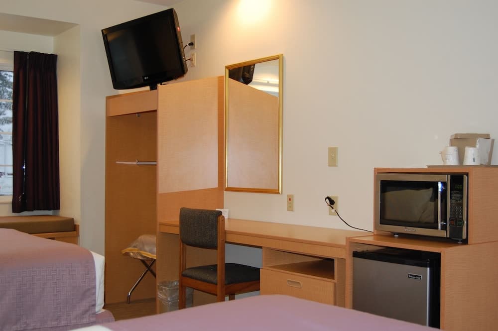 Microtel Inn & Suites by Wyndham Plattsburgh interior in Plattsburgh, NY — gallery photo 2