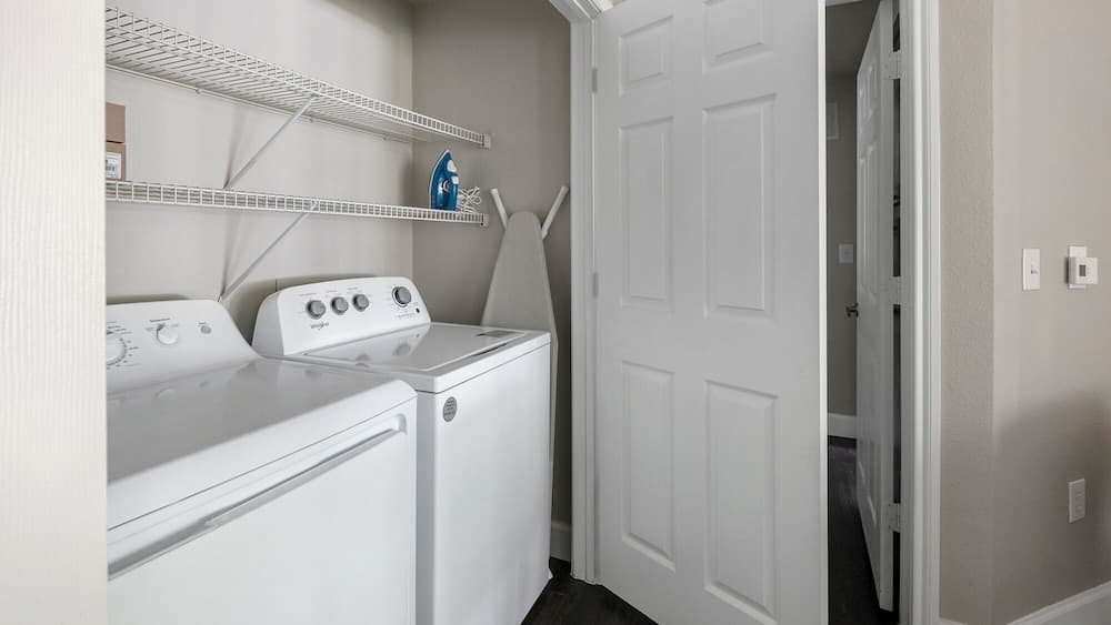 Landing Apartments Richmond property views in Richmond, TX — gallery photo 3