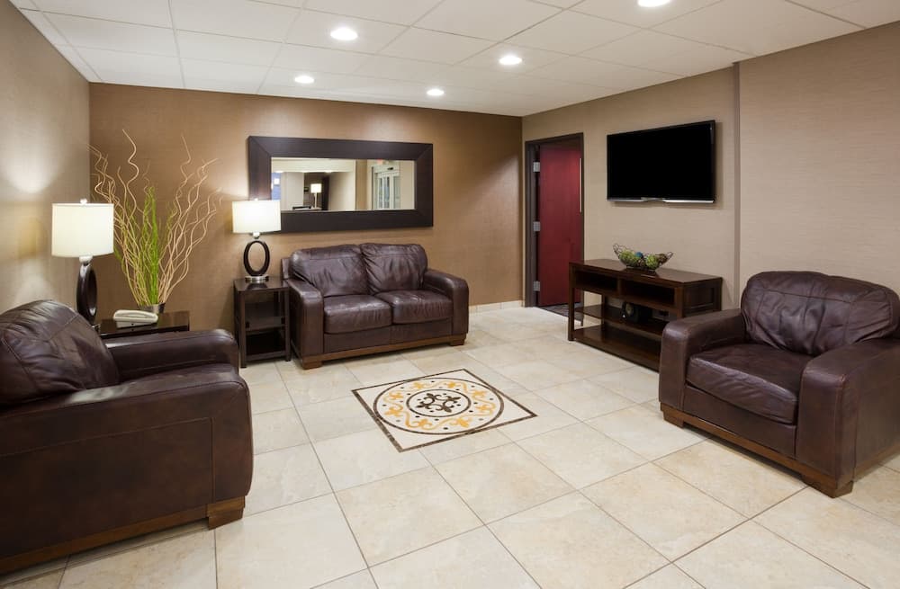 Holiday Inn Express & Suites Aberdeen by IHG property views in Aberdeen, SD — gallery photo 3
