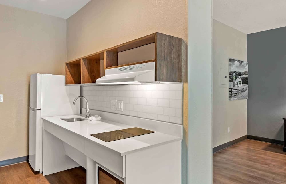 Extended Stay America Premier Suites Ft Lauderdale CypressCk gallery photo in Pompano Beach, FL — image 17