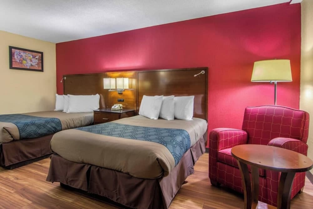 Forsyth Inn & Suites featured exterior or lobby in Forsyth, GA — similar hotel