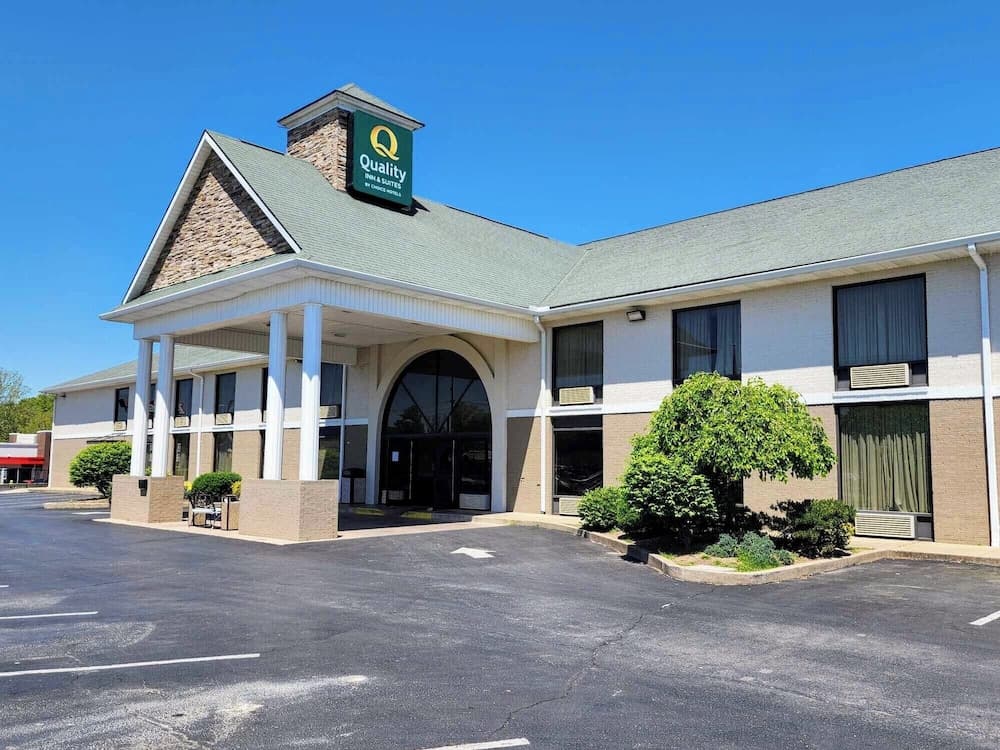 Quality Inn & Suites Somerset Downtown featured exterior or lobby in Somerset, KY — similar hotel