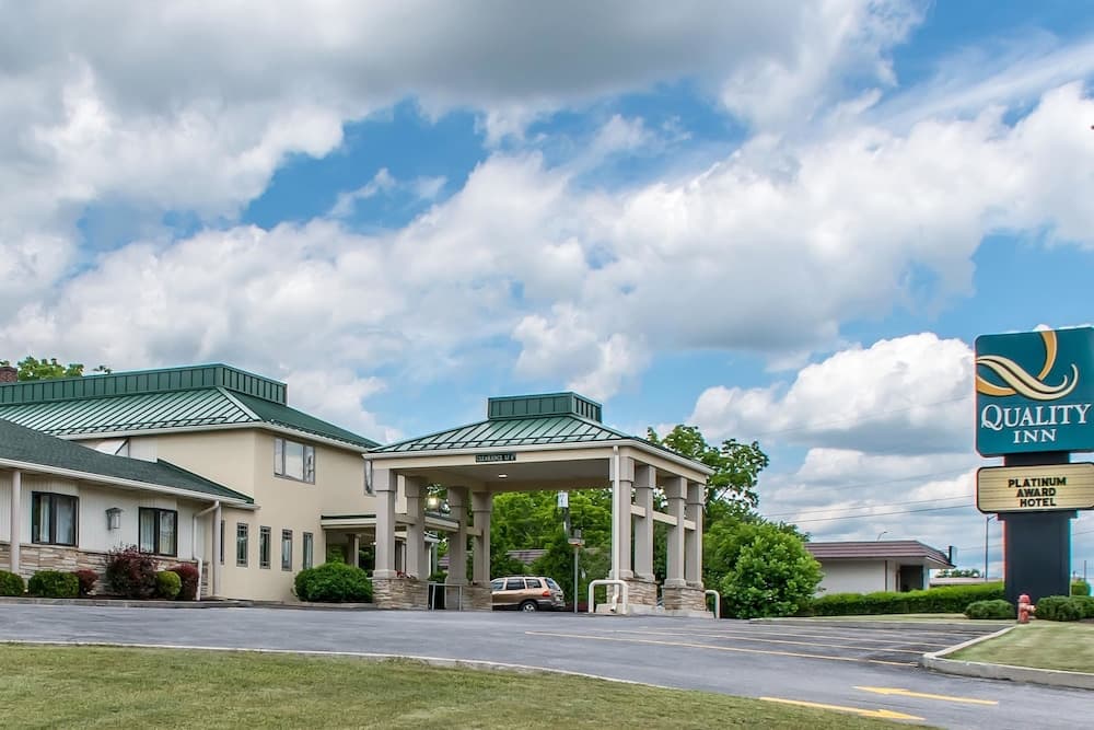 Quality Inn Bedford featured exterior or lobby in Bedford, PA — similar hotel