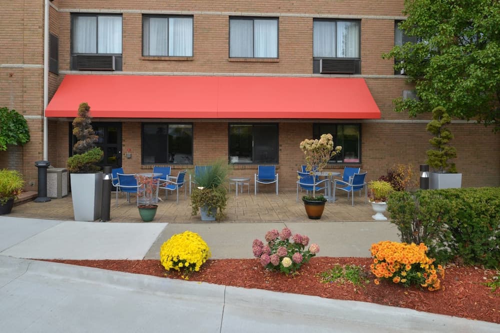 Towneplace Suites by Marriott Warren gallery photo in Warren, MI — image 15