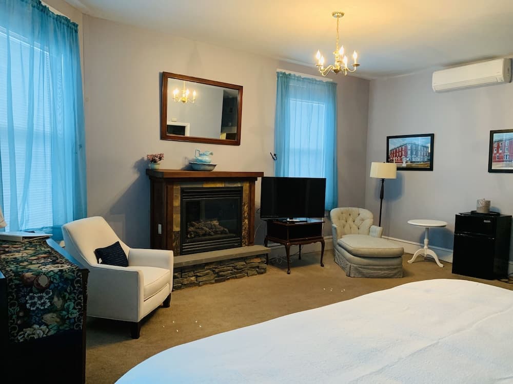 The Hotel Belvidere gallery photo in Hawley, PA — image 15