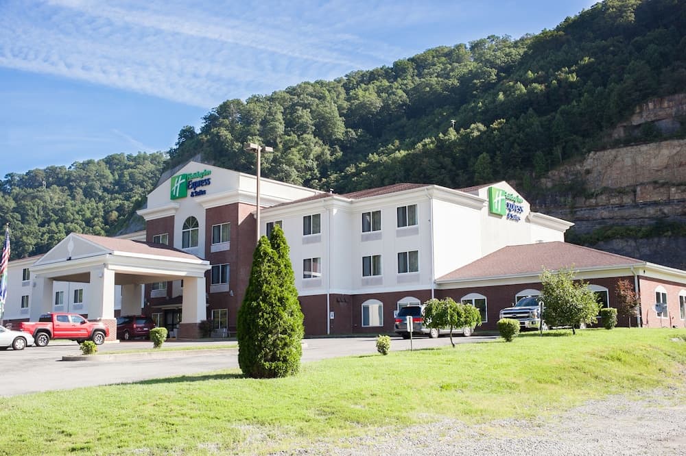 Holiday Inn Express Hotel & Suites by IHG featured exterior or lobby in Logan, WV — similar hotel