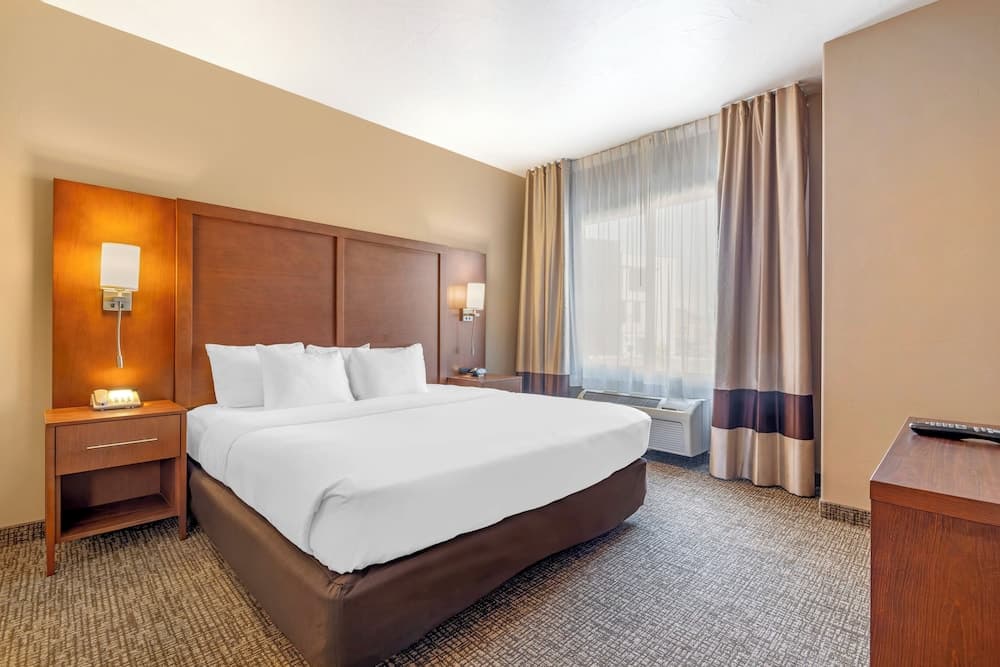 Comfort Inn at Convention Center property views in St. George, UT — gallery photo 3