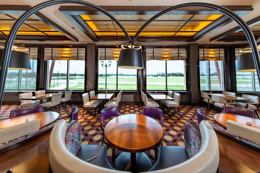 Delta Downs Racetrack Casino Hotel gallery photo in Vinton, LA — image 36
