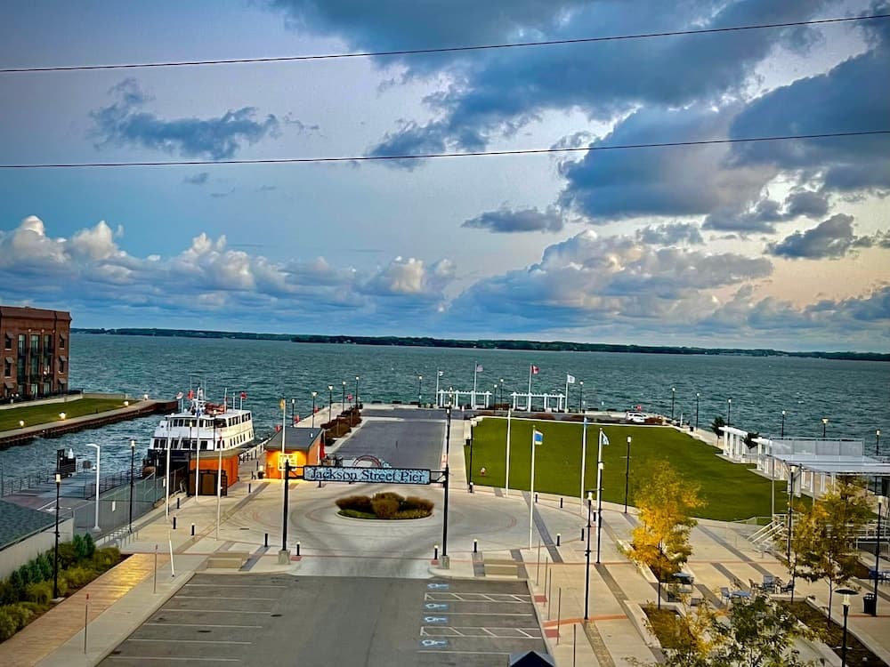Hotel Kilbourne Downtown Sandusky gallery photo in Sandusky, OH — image 6