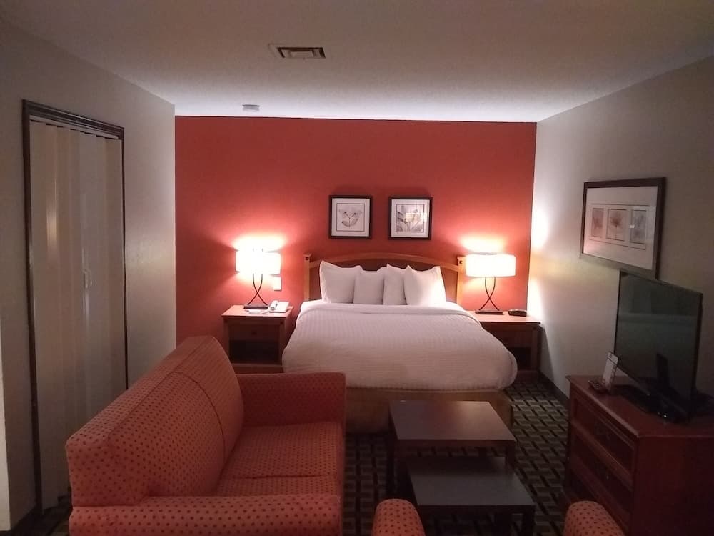 Extended Studio Suite Hotel interior in Bossier City, LA — gallery photo 2