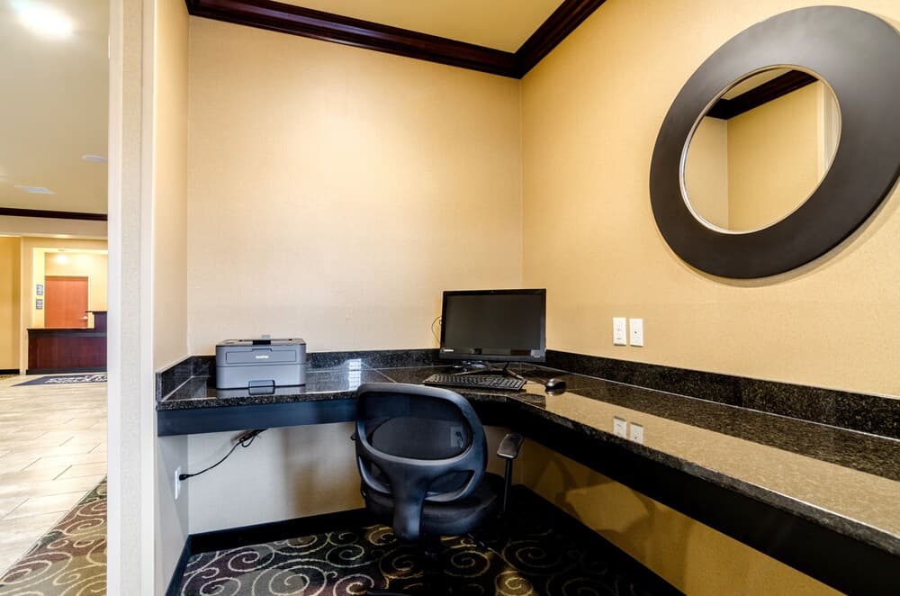 Cobblestone Inn & Suites - Vinton gallery photo in Vinton, LA — image 6