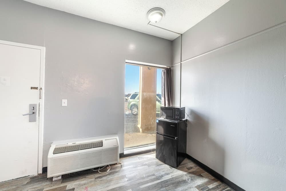 Welcome Inn - Blue Springs property views in Blue Springs, MO — gallery photo 3