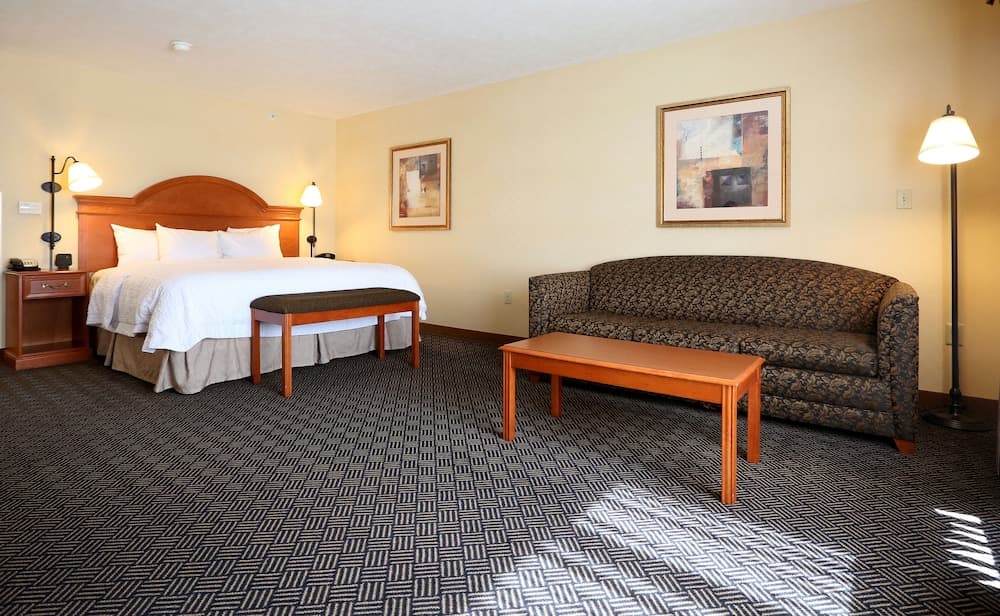 Hampton Inn Waterloo Cedar Valley gallery photo in Waterloo, IA — image 70