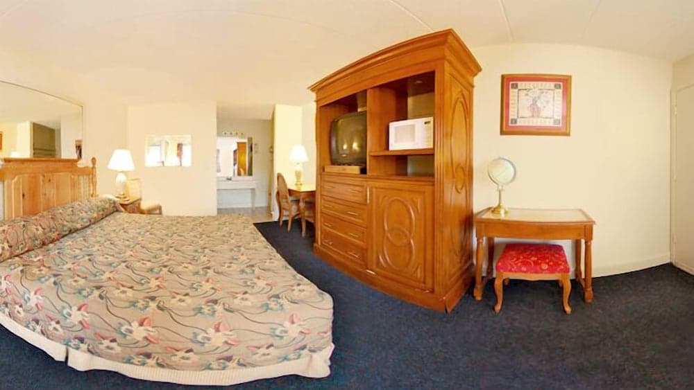 Extended Stay America Bellevue property views in Bellevue, NE — gallery photo 3