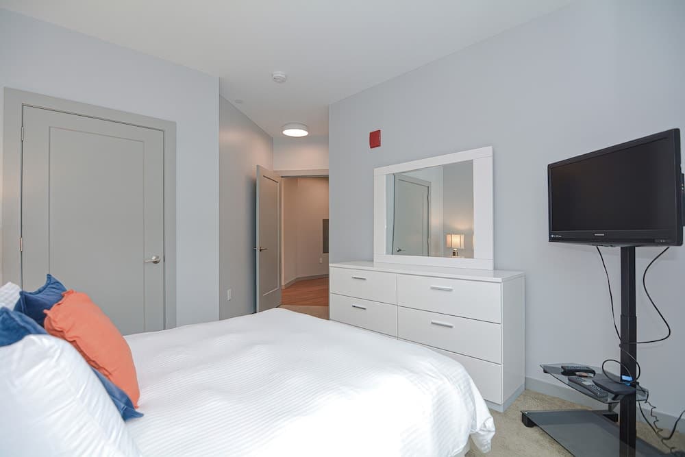 Global Luxury Suites Downtown Providence gallery photo in Providence, RI — image 87