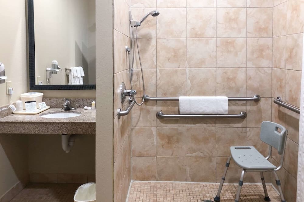 Comfort Suites Beaumont I-10 gallery photo in Beaumont, TX — image 33