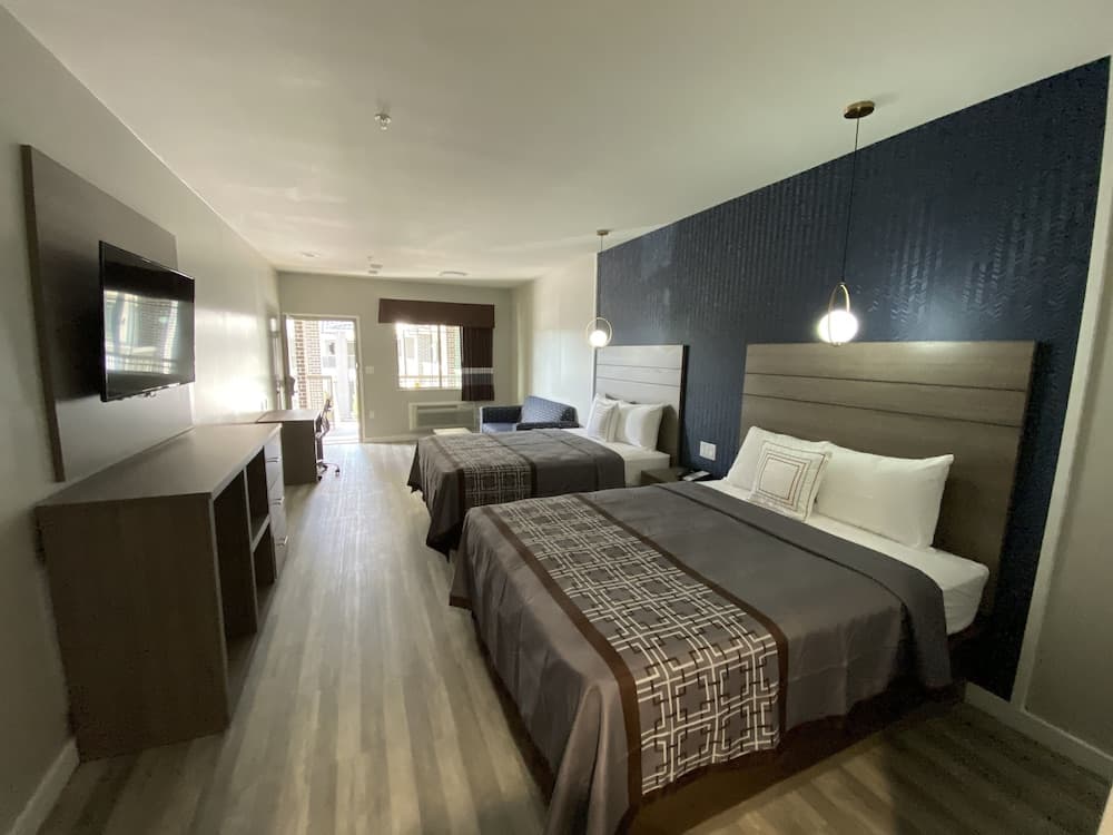 Palace Inn property views in Humble, TX — gallery photo 3