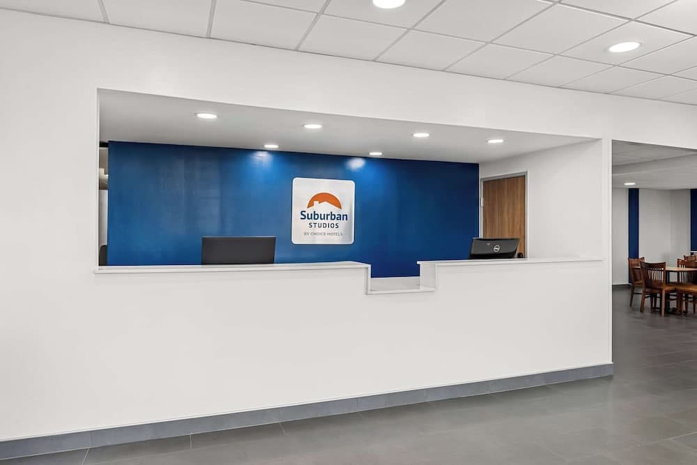 Suburban Studios Chester interior in Chester, VA — gallery photo 2