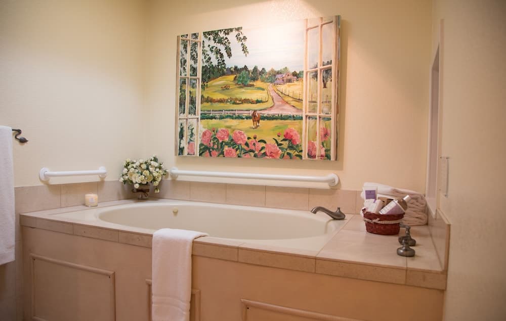Cottage Grove Inn gallery photo in Calistoga, CA — image 19