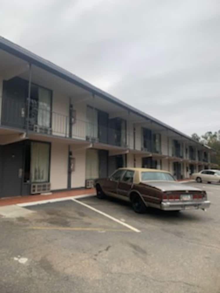 8 Inn — hotel in Americus, Georgia