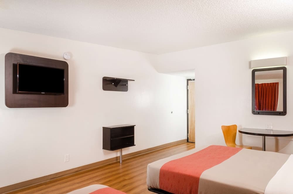 Ramada by Wyndham Merced gallery photo in Merced, CA — image 15