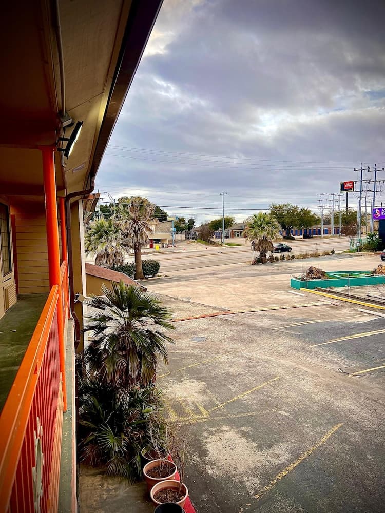 Regency Inn - Fort Sam Houston interior in San Antonio, TX — gallery photo 2