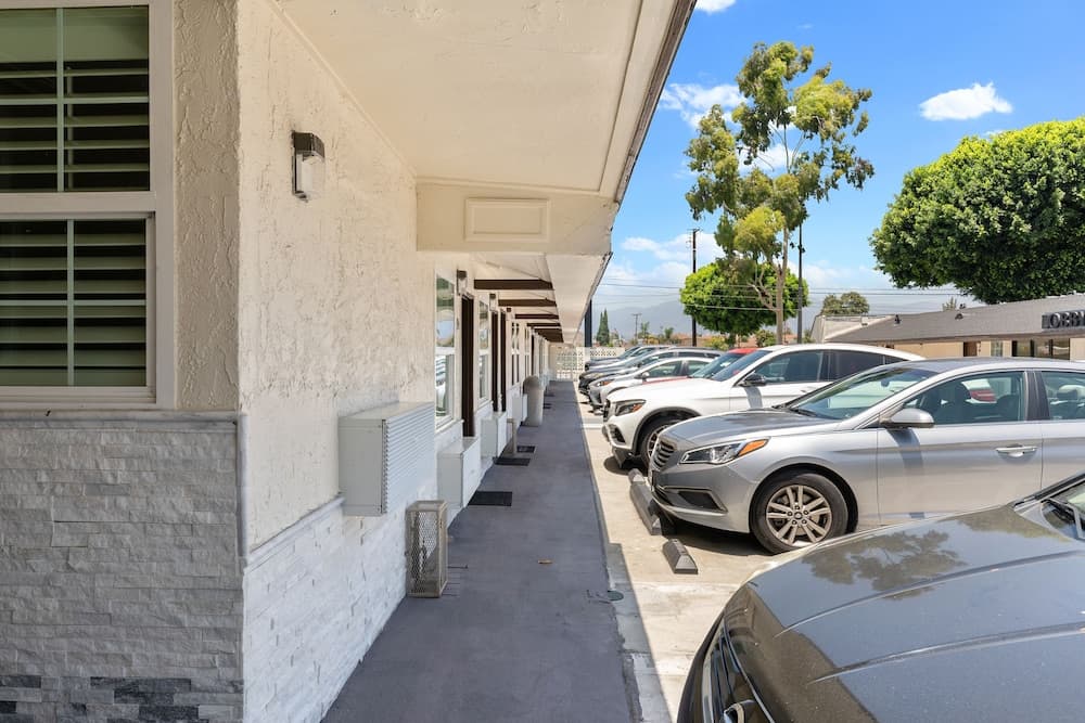 Le Blanc Inn & Suites gallery photo in El Monte, CA — image 60