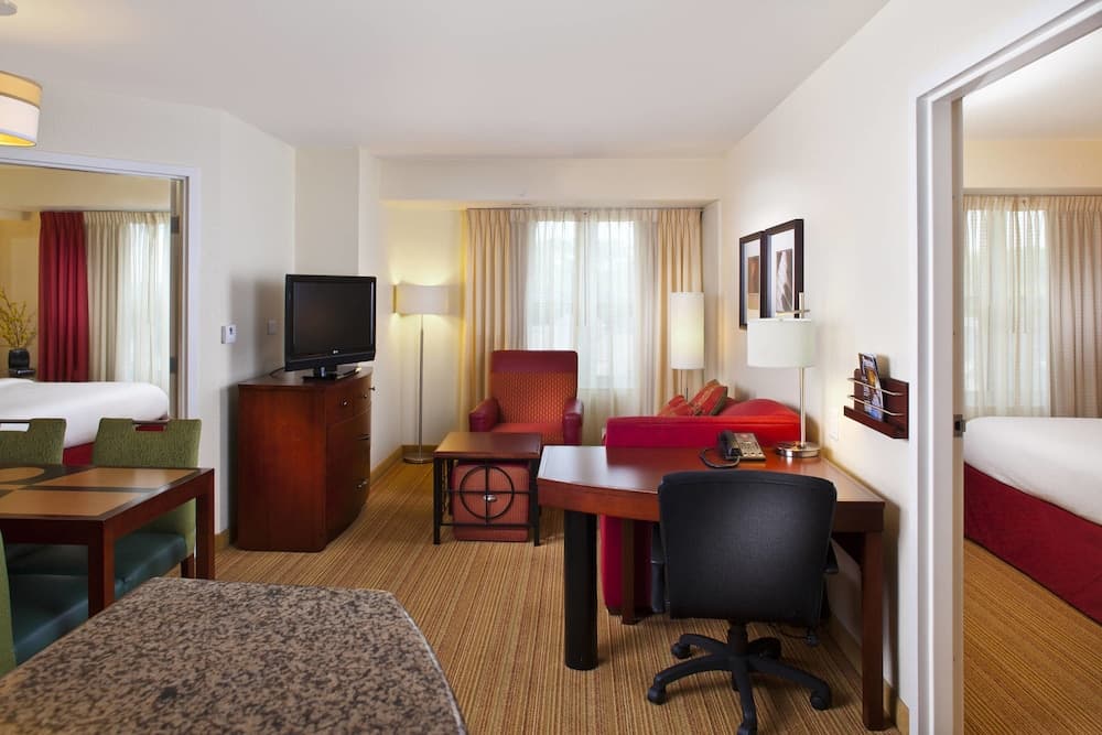 Residence Inn by Marriott New Orleans Covington/North Shore interior in Covington, LA — gallery photo 2