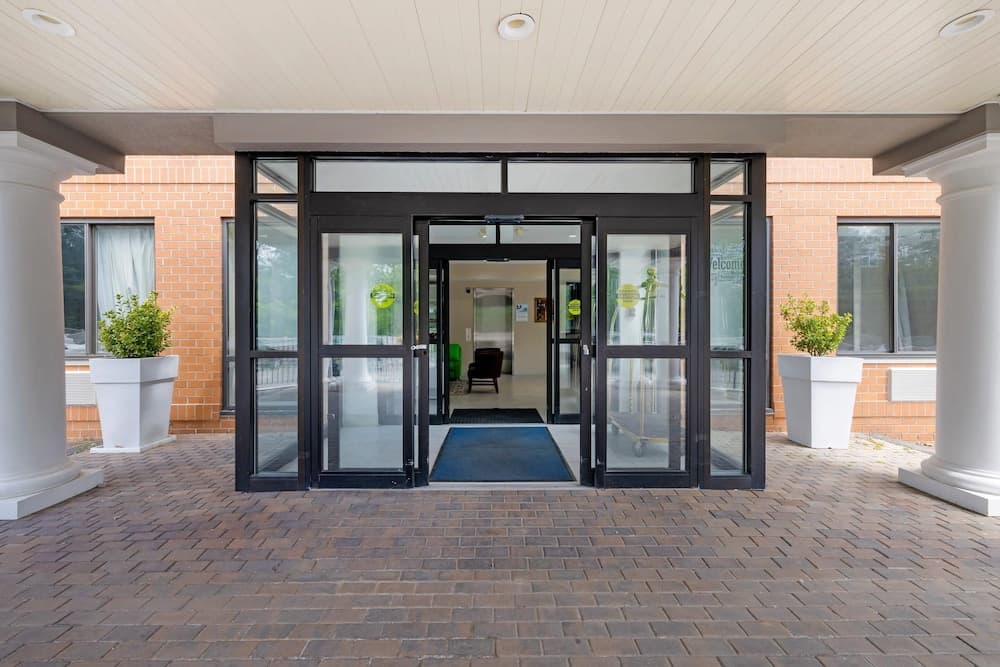 Country Inn & Suites by Radisson, Staten Island gallery photo in Staten Island, NY — image 34