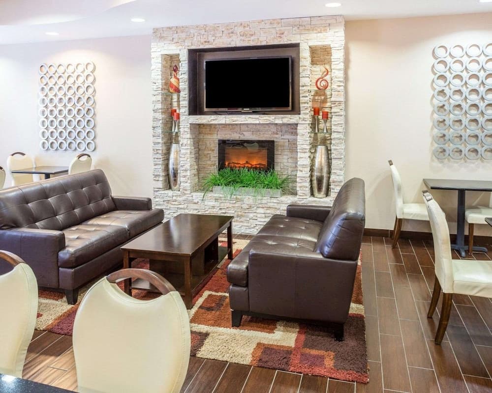 Comfort Suites Mandeville - Covington gallery photo in Mandeville, LA — image 5