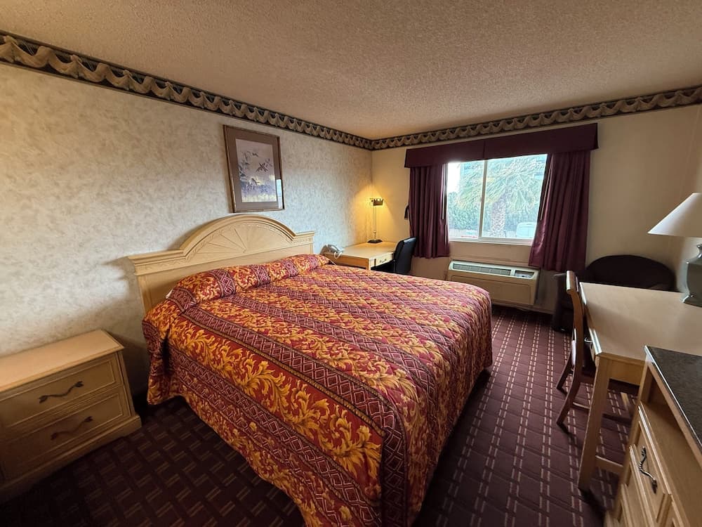 New Budget Inn gallery photo in Victorville, CA — image 4