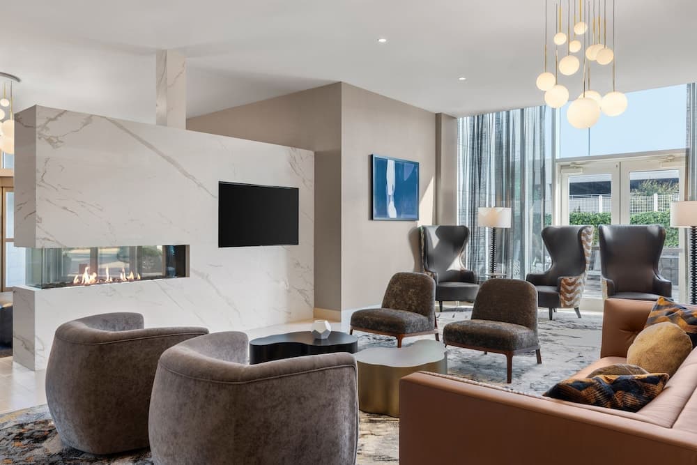 Residence Inn New York The Bronx At Metro Center Atrium interior in Bronx, NY — gallery photo 2