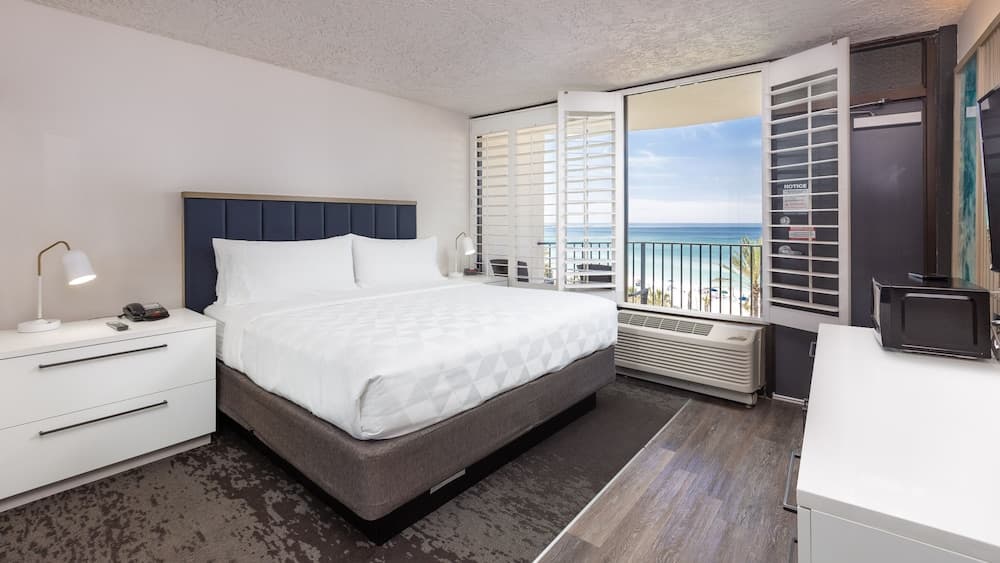 Holiday Inn Resort Panama City Beach by IHG gallery photo in Panama City Beach, FL — image 99