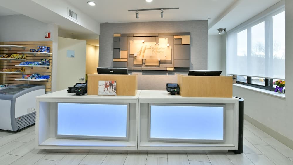 Country Inn & Suites by Radisson, Staten Island gallery photo in Staten Island, NY — image 32
