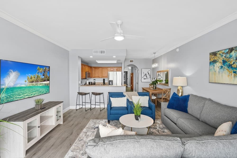 Renovated Condo 2mi from Disney Lake featured exterior or lobby in Orlando, FL — similar hotel