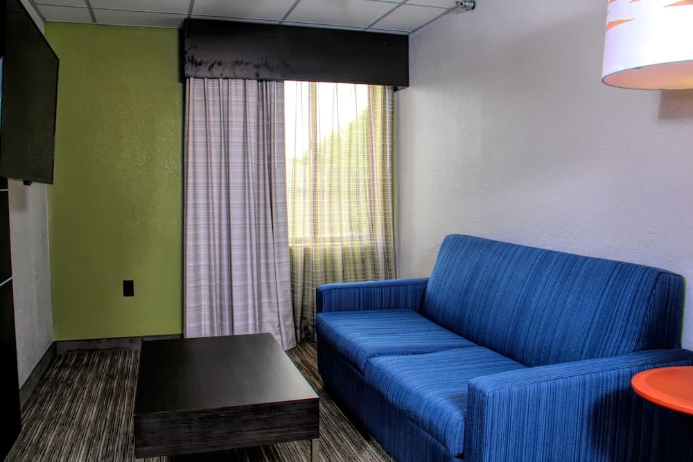 Holiday Inn Express Rochester - Greece by IHG interior in Rochester, NY — gallery photo 2