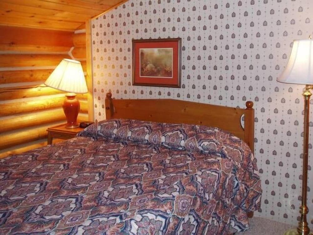 Pelican Greens interior in Pequot Lakes, MN — gallery photo 2