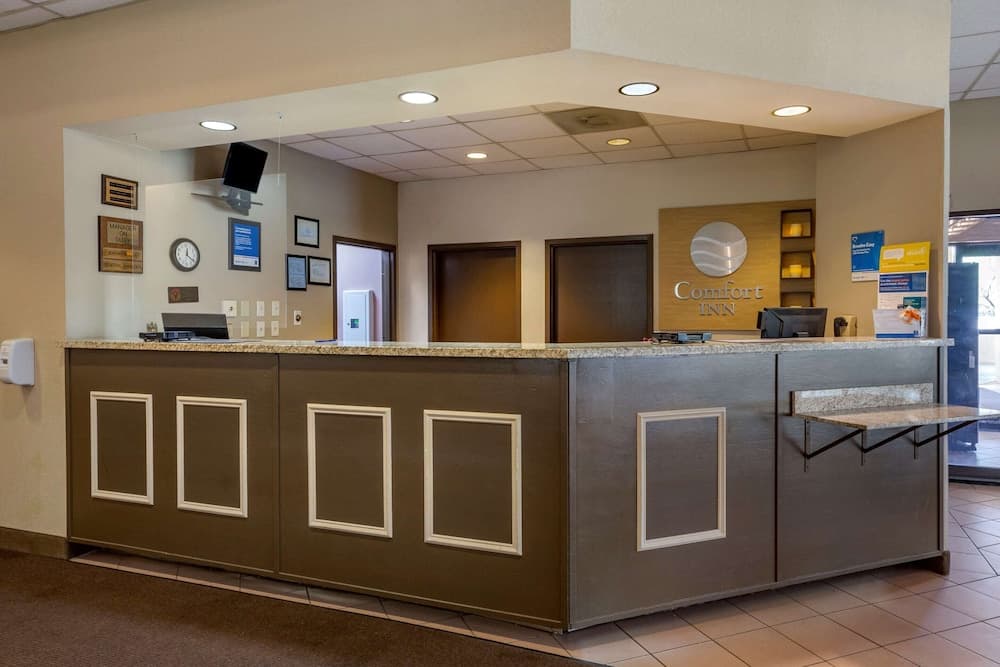 Comfort Inn Alliance property views in Alliance, OH — gallery photo 3