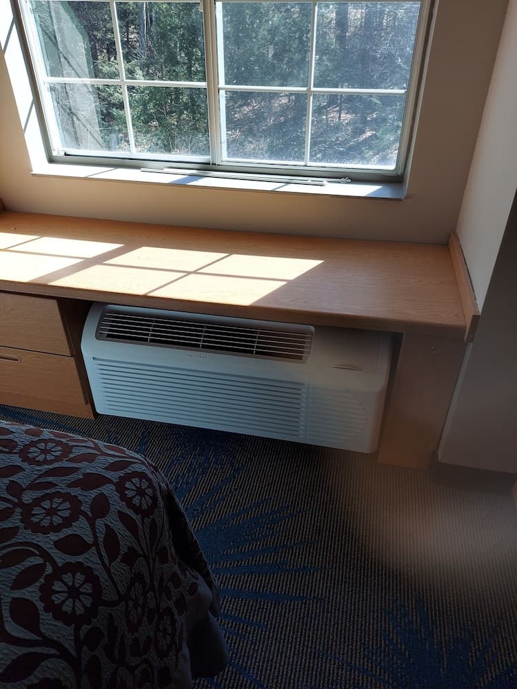 Sturbridge Hotel interior in Sturbridge, MA — gallery photo 2