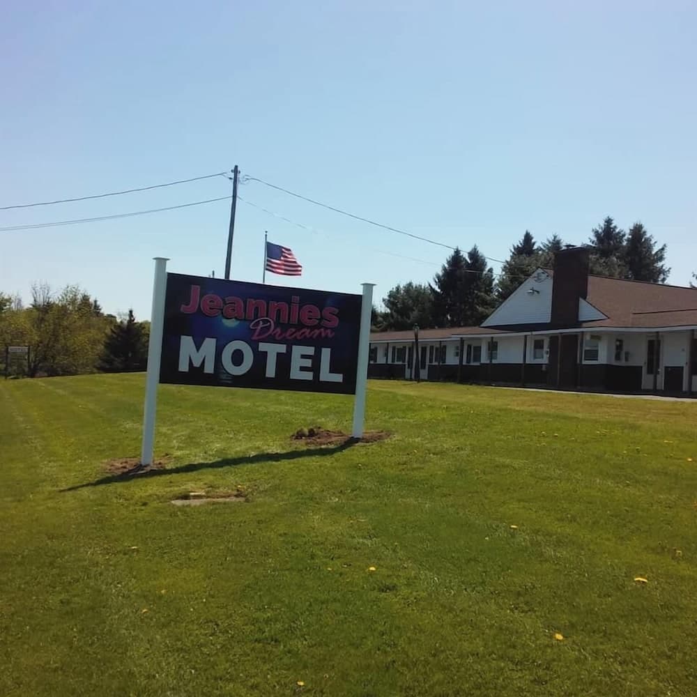Jeannies Dream Motel featured exterior or lobby in West Winfield, NY — similar hotel