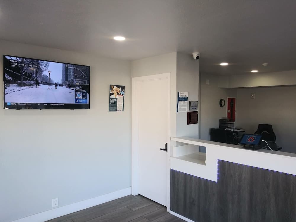 Motel 6 West Sacramento, CA interior in West Sacramento, CA — gallery photo 2