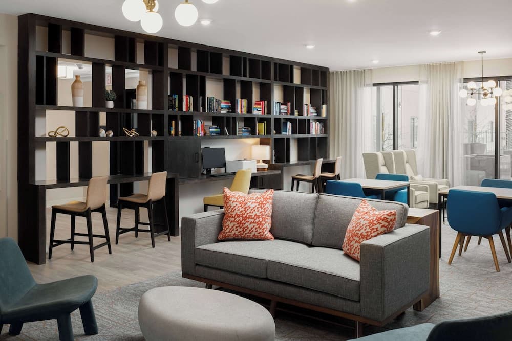WaterWalk Extended Stay by Wyndham Jacksonville Deerwood Pk interior in Jacksonville, FL — gallery photo 2