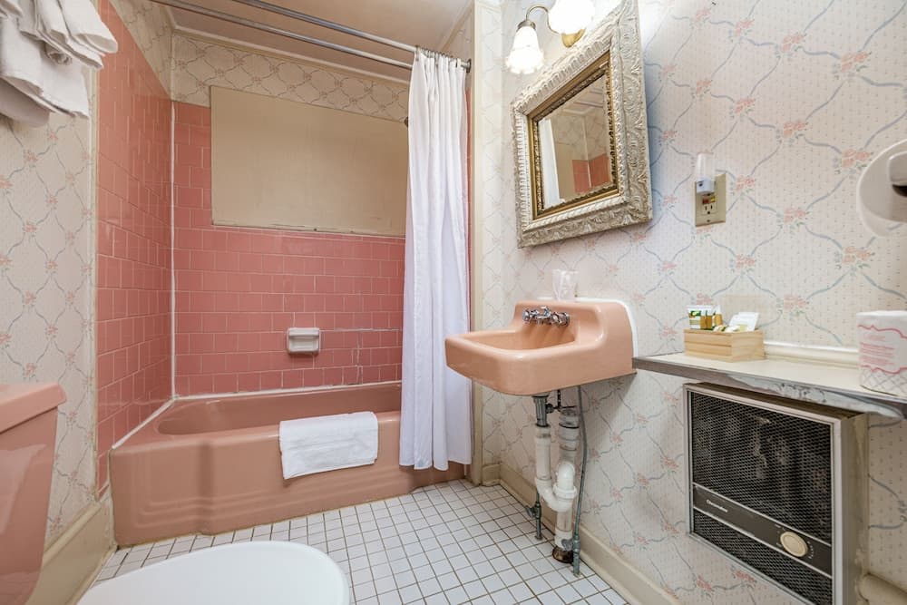 Wayside Inn gallery photo in Middletown, VA — image 92
