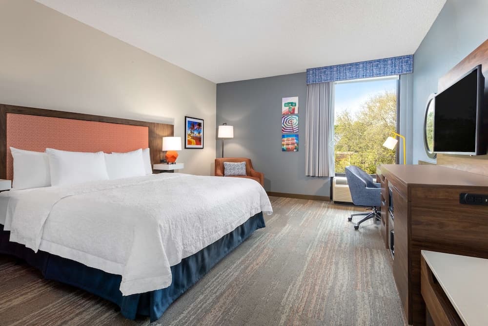 Hampton Inn Ft. Lauderdale-Commercial Blvd. property views in Tamarac, FL — gallery photo 3