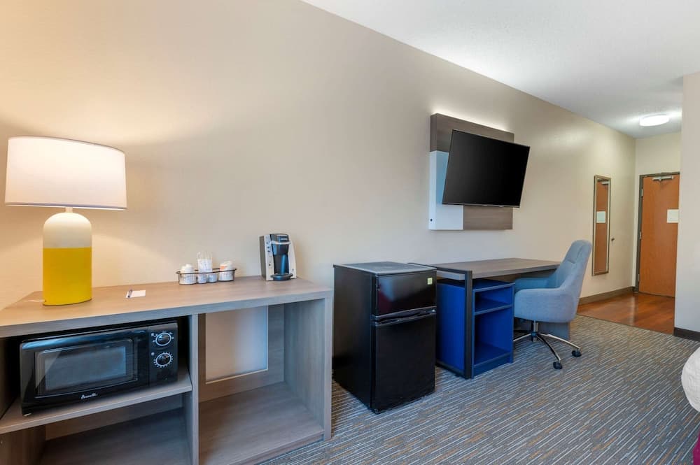 Comfort Inn & Suites Zanesville City Center gallery photo in Zanesville, OH — image 30