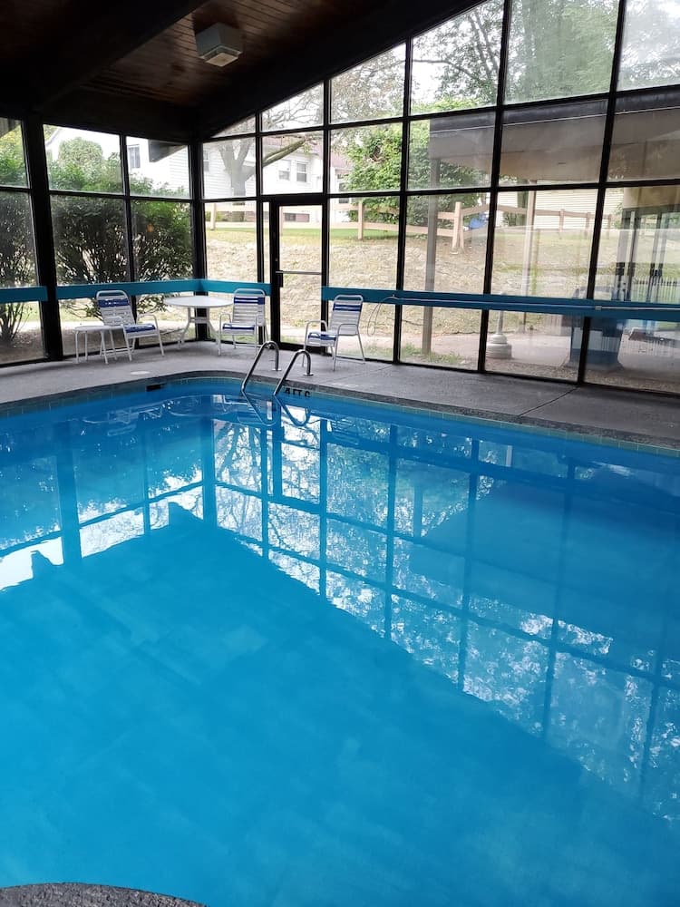 Pine Lake Resort and Banquets gallery photo in La Porte, IN — image 36