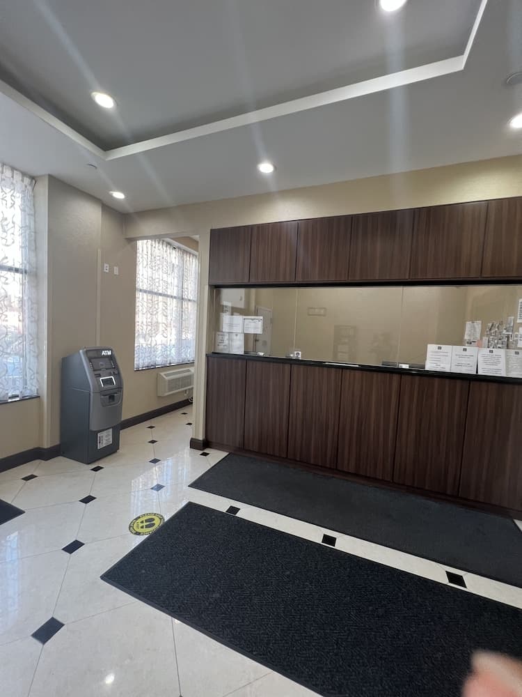 GWB Hotel interior in Bronx, NY — gallery photo 2