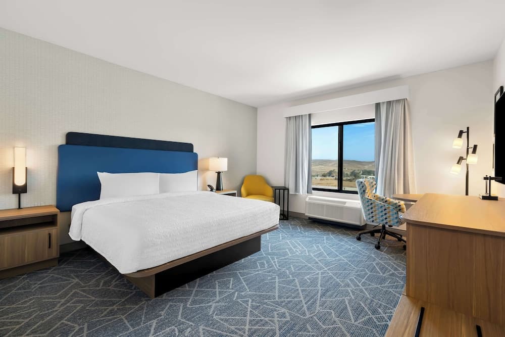 Hampton Inn & Suites Corona, Ca gallery photo in Corona, CA — image 42