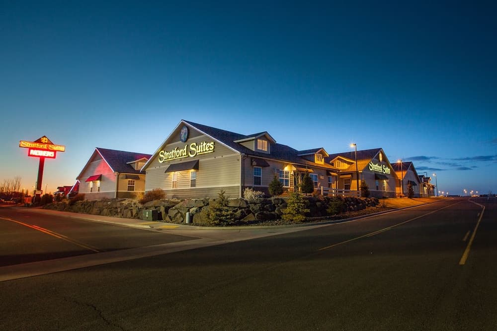 Stratford Suites featured exterior or lobby in Airway Heights, WA — similar hotel