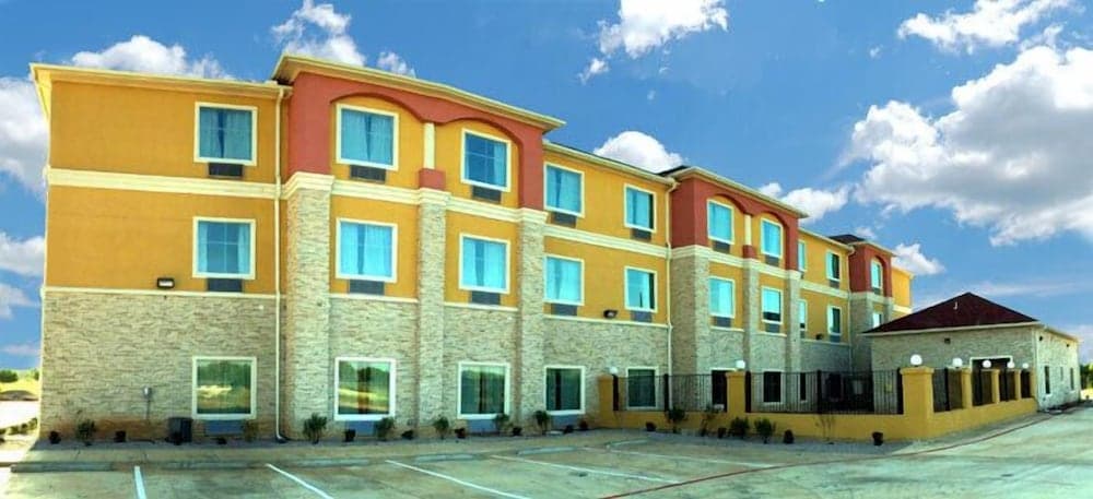 Residency Suites - Cotulla featured exterior or lobby in Cotulla, TX — similar hotel